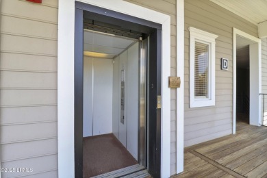 Spacious 3-bedroom, 3-bath condo with over 2,000 square feet of on Crescent Pointe Golf Club in South Carolina - for sale on GolfHomes.com, golf home, golf lot
