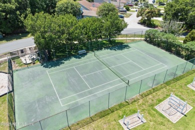 This charming one-story townhome offers easy living in the on Hidden Hills Country Club in Florida - for sale on GolfHomes.com, golf home, golf lot