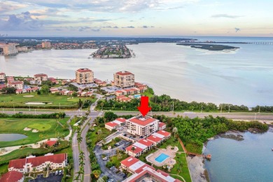 Magnificent sunsets, panoramic and breathtaking bay, nature and on Isla Del Sol Yacht and Country Club in Florida - for sale on GolfHomes.com, golf home, golf lot