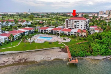 Magnificent sunsets, panoramic and breathtaking bay, nature and on Isla Del Sol Yacht and Country Club in Florida - for sale on GolfHomes.com, golf home, golf lot