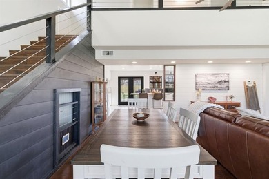 Stylishly updated 3 bedroom 3 bath home, in Pecan Plantation on Pecan Plantation Country Club in Texas - for sale on GolfHomes.com, golf home, golf lot