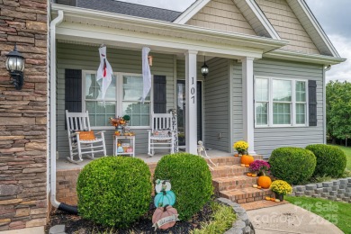 Home owner works from home and needs an hour heads up before on Woodbridge Golf Links in North Carolina - for sale on GolfHomes.com, golf home, golf lot