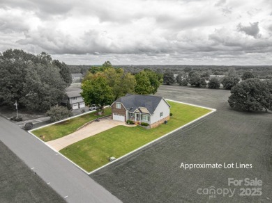 Home owner works from home and needs an hour heads up before on Woodbridge Golf Links in North Carolina - for sale on GolfHomes.com, golf home, golf lot