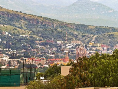 Perched in a privileged location within the prestigious Ventanas on  in  - for sale on GolfHomes.com, golf home, golf lot