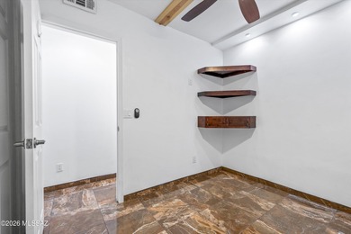 Beautifully remodeled 2-bedroom, 2-bathroom ground-floor on Randolph Park Golf Courses in Arizona - for sale on GolfHomes.com, golf home, golf lot