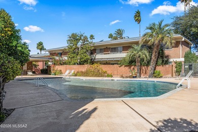 Beautifully remodeled 2-bedroom, 2-bathroom ground-floor on Randolph Park Golf Courses in Arizona - for sale on GolfHomes.com, golf home, golf lot