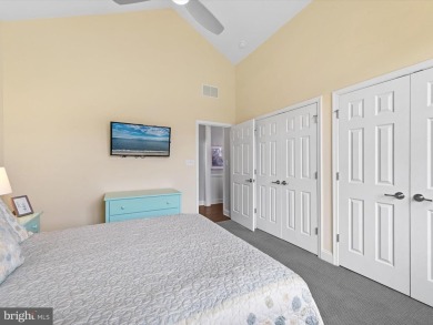 The welcoming covered entry of 33437 Islander Drive invites you on The Peninsula Golf and Country Club in Delaware - for sale on GolfHomes.com, golf home, golf lot