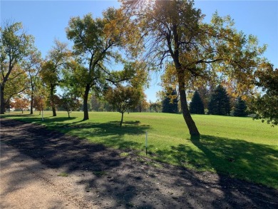 Come build your dream home, 1+ acres on Golf course. Future on Lake Hendricks Golf Club in Minnesota - for sale on GolfHomes.com, golf home, golf lot