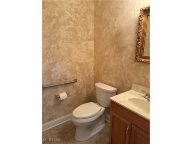 Beautiful free-standing townhome with easy ONE floor living w/ on Quail Hollow Resort and Country Club in Ohio - for sale on GolfHomes.com, golf home, golf lot