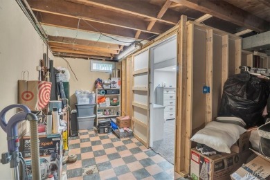 Welcome to 2918 Jerauld Avenue -- a charming, well-kept ranch in on Hyde Park Municipal Golf Course - Hyde Park 1 in New York - for sale on GolfHomes.com, golf home, golf lot
