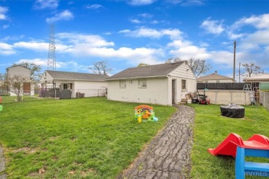 Welcome to 2918 Jerauld Avenue -- a charming, well-kept ranch in on Hyde Park Municipal Golf Course - Hyde Park 1 in New York - for sale on GolfHomes.com, golf home, golf lot