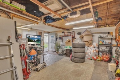 Welcome to 2918 Jerauld Avenue -- a charming, well-kept ranch in on Hyde Park Municipal Golf Course - Hyde Park 1 in New York - for sale on GolfHomes.com, golf home, golf lot