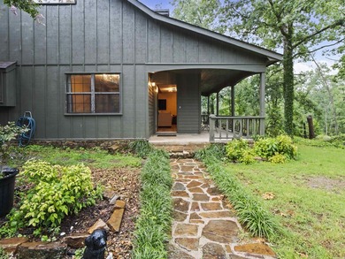 THIS CHARMING 2 STORY HOME CENTRALLY LOCATED IN BEAUTIFUL HOT on DeSoto Golf Course in Arkansas - for sale on GolfHomes.com, golf home, golf lot