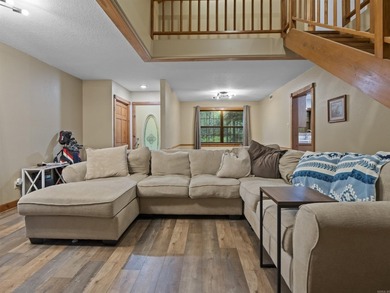 THIS CHARMING 2 STORY HOME CENTRALLY LOCATED IN BEAUTIFUL HOT on DeSoto Golf Course in Arkansas - for sale on GolfHomes.com, golf home, golf lot