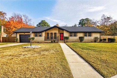 Beautifully remodeled 3-bedroom, 2-bath ranch-style home on Elizabeth Manor Golf and Country Club in Virginia - for sale on GolfHomes.com, golf home, golf lot