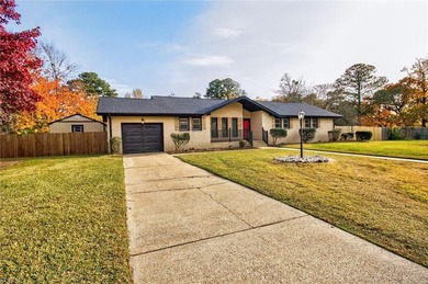 Beautifully remodeled 3-bedroom, 2-bath ranch-style home on Elizabeth Manor Golf and Country Club in Virginia - for sale on GolfHomes.com, golf home, golf lot