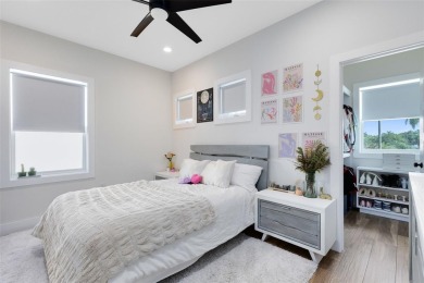 Don't miss your opportunity with this stunning 3 bed, 3 bath on Country Club of Orlando in Florida - for sale on GolfHomes.com, golf home, golf lot