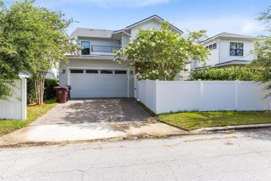 Don't miss your opportunity with this stunning 3 bed, 3 bath on Country Club of Orlando in Florida - for sale on GolfHomes.com, golf home, golf lot