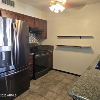Spacious and Rare 3 bedroom Sun City townhome.  End unit.  Roof on Sun City Lakes West and East in Arizona - for sale on GolfHomes.com, golf home, golf lot