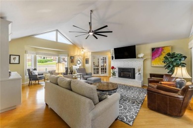 This is the home you won't want to leave! Beautiful curb appeal on Bella Vista Country Club - Scottsdale in Arkansas - for sale on GolfHomes.com, golf home, golf lot