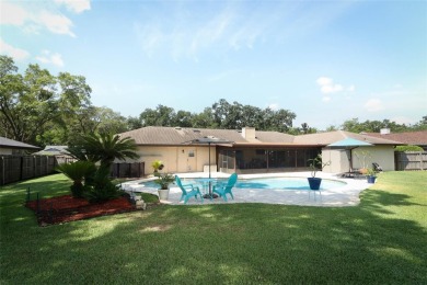 Under contract-accepting backup offers. Charming Traditional on Rio Pinar Golf and Country Club in Florida - for sale on GolfHomes.com, golf home, golf lot