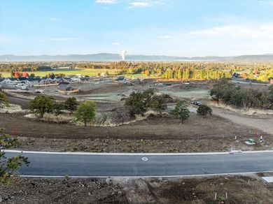 Introducing Quail Run Estates, Eagle Point's premier new on Eagle Point Golf Course in Oregon - for sale on GolfHomes.com, golf home, golf lot