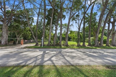 Just reduced by $100,000 and seller wants offers ASAP on Killian Greens Golf Club in Florida - for sale on GolfHomes.com, golf home, golf lot