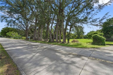 Just reduced by $100,000 and seller wants offers ASAP on Killian Greens Golf Club in Florida - for sale on GolfHomes.com, golf home, golf lot