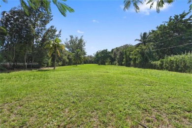 Just reduced by $100,000 and seller wants offers ASAP on Killian Greens Golf Club in Florida - for sale on GolfHomes.com, golf home, golf lot