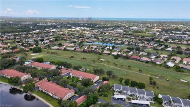 Light and Bright 2BR/2BA condo with Garage and Extra Storage in on Spanish Wells Golf and Country Club in Florida - for sale on GolfHomes.com, golf home, golf lot