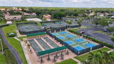 Light and Bright 2BR/2BA condo with Garage and Extra Storage in on Spanish Wells Golf and Country Club in Florida - for sale on GolfHomes.com, golf home, golf lot