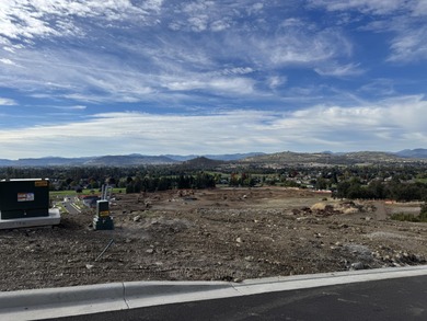 Introducing Quail Run Estates, Eagle Point's premier new on Eagle Point Golf Course in Oregon - for sale on GolfHomes.com, golf home, golf lot