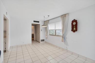 Walking distance to Monaco Club House. Bright & Airy 1 Bedroom on Kings Point Golf -Flanders Way in Florida - for sale on GolfHomes.com, golf home, golf lot