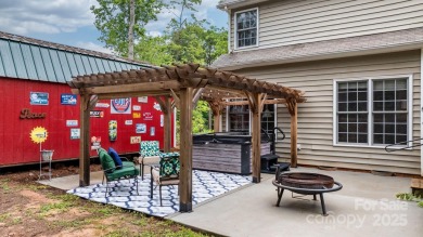 Impeccably Maintained 5-Bedroom Home plus Bonus Room  Study - on Westport Golf Club in North Carolina - for sale on GolfHomes.com, golf home, golf lot