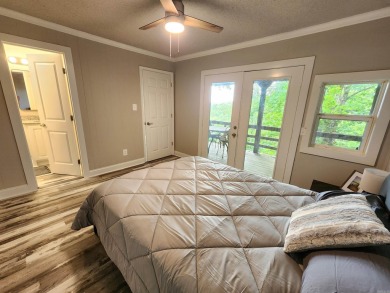Secluded, private house with view of Sugar Loaf Mountain on Indian Hills Country Club in Arkansas - for sale on GolfHomes.com, golf home, golf lot