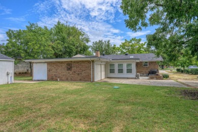 Completely Remodeled Home on the 11th Fairway - Modern Comfort on Lake Kiowa Golf Course in Texas - for sale on GolfHomes.com, golf home, golf lot