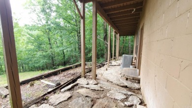 Secluded, private house with view of Sugar Loaf Mountain on Indian Hills Country Club in Arkansas - for sale on GolfHomes.com, golf home, golf lot