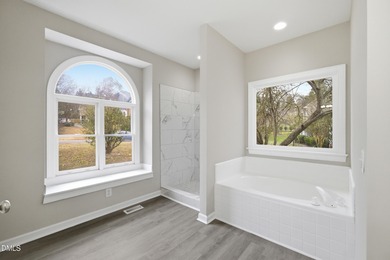 Golf Course View, Community Pool - 3 bedroom, 2.5 bath home with on The Neuse Golf Club in North Carolina - for sale on GolfHomes.com, golf home, golf lot