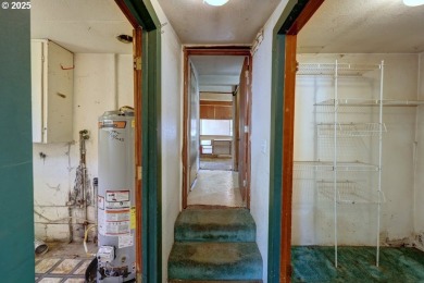 Charming Coastal Opportunity in Gearhart. Tucked away on a on Gearhart Golf Links in Oregon - for sale on GolfHomes.com, golf home, golf lot