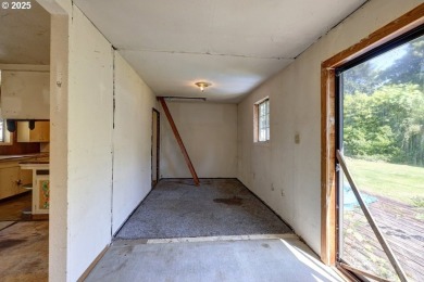 Charming Coastal Opportunity in Gearhart. Tucked away on a on Gearhart Golf Links in Oregon - for sale on GolfHomes.com, golf home, golf lot