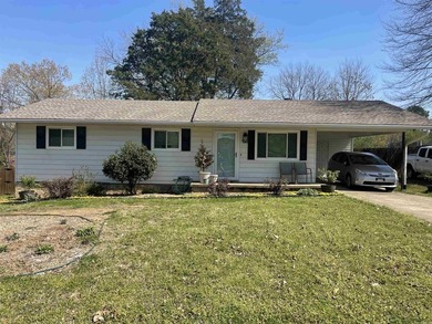 The smell of fresh-cut grass and spring flowers welcomes you to on  in Arkansas - for sale on GolfHomes.com, golf home, golf lot