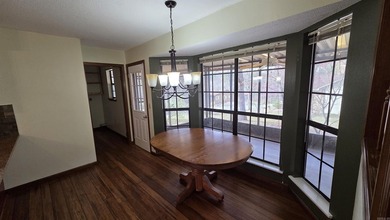 Welcome to market this beautifully updated 3 bedroom, 2 bath on Indian Hills Country Club in Arkansas - for sale on GolfHomes.com, golf home, golf lot