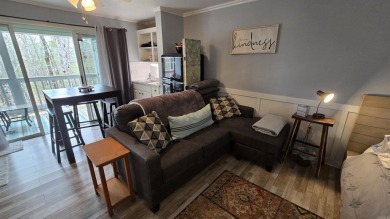 Nicely remodeled condo in Fairfield Bay! Enjoy an open floor on Mountain Ranch Golf Club in Arkansas - for sale on GolfHomes.com, golf home, golf lot