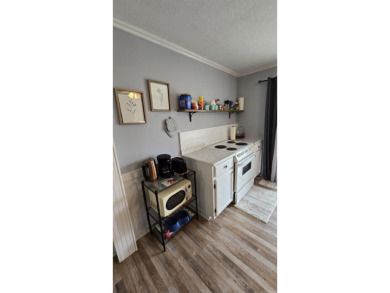 Nicely remodeled condo in Fairfield Bay! Enjoy an open floor on Mountain Ranch Golf Club in Arkansas - for sale on GolfHomes.com, golf home, golf lot