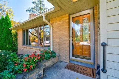 Bright & beautifully maintained this single-story ranch home in on Odana Hills Golf Course in Wisconsin - for sale on GolfHomes.com, golf home, golf lot