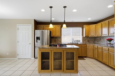 Are you ready to live your dream on the green? This beautiful on Canyon Lakes Golf Course in Washington - for sale on GolfHomes.com, golf home, golf lot