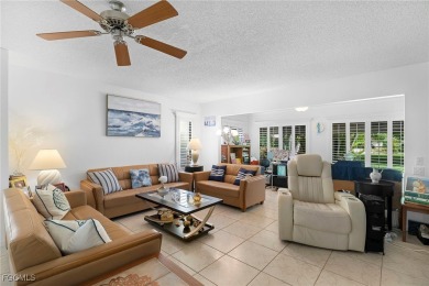 PRICED TO SELL! This Valencia Garden Villa has 1700 sq ft of on Seven Lakes Golf and Tennis Community in Florida - for sale on GolfHomes.com, golf home, golf lot