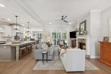 Southern Charm at its finest! This elegant 4 bedroom, 3.5 on Hampton Hall Club in South Carolina - for sale on GolfHomes.com, golf home, golf lot