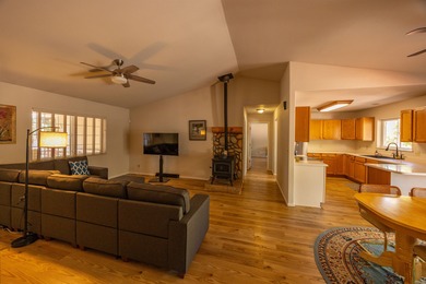 Neat as pin and ready for new owners! This home is situated near on Lake Shastina Golf Course in California - for sale on GolfHomes.com, golf home, golf lot