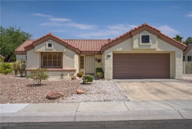 Charming single-story home nestled in the heart of Sun City on Highland Falls Golf Club in Nevada - for sale on GolfHomes.com, golf home, golf lot